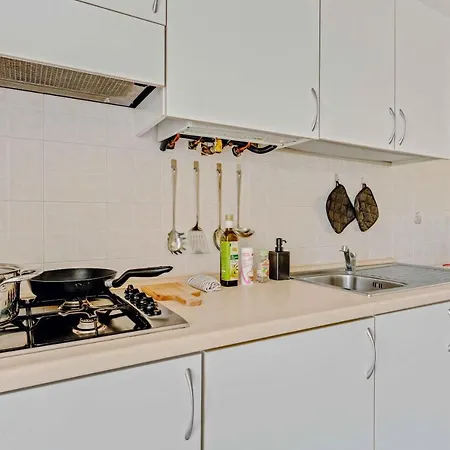 Apartamento -piscina E Parcheggio- Casa A Pochi Passi Dal Padenghe sul Garda