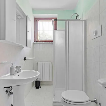 -piscina E Parcheggio- Casa A Pochi Passi Dal Lägenhet Padenghe sul Garda