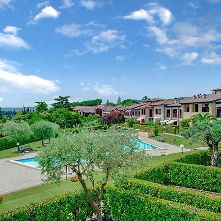 -piscina E Parcheggio- Casa A Pochi Passi Dal *